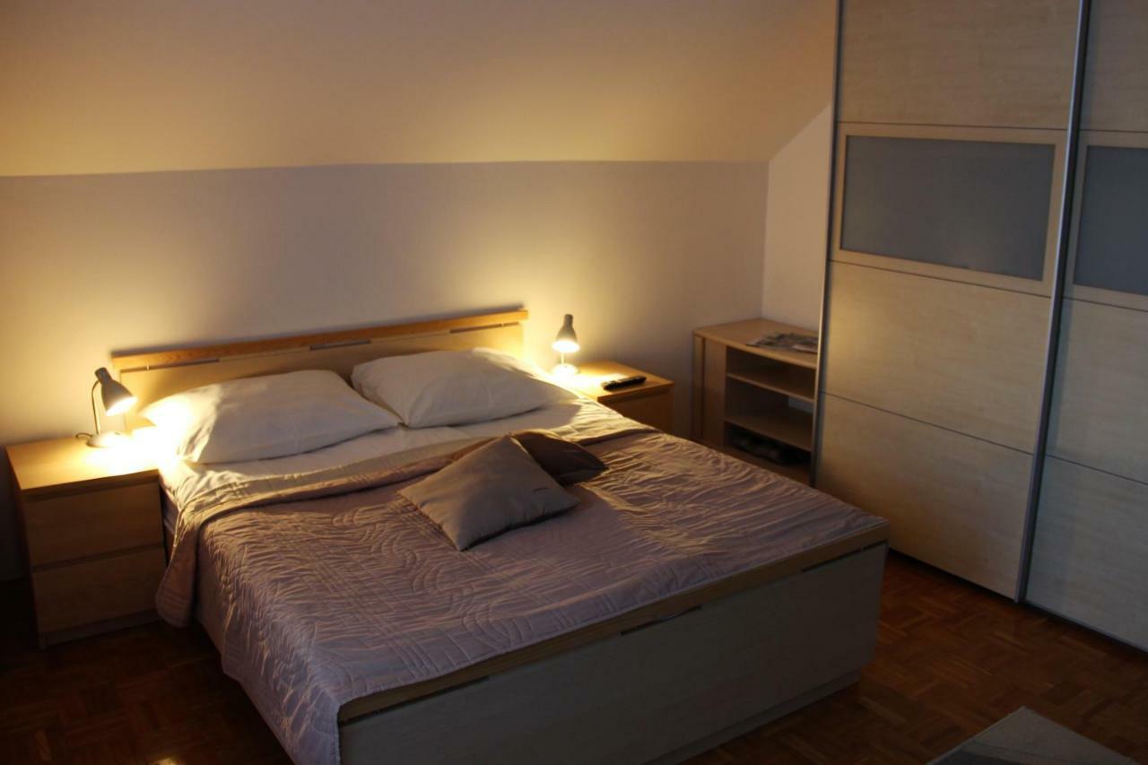Apartments Koblar ครานสกา โกรา ภายนอก รูปภาพ